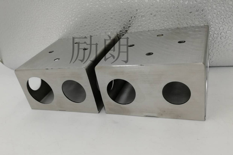 304接線盒好用嗎？